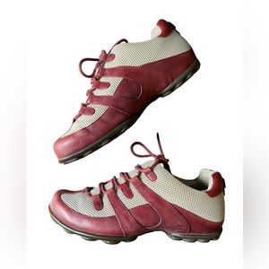 Womens Tsubo Walking Shoes Size 6